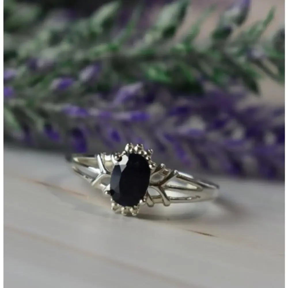 925 Sterling Silver Black Spinel Ring Size 10.25